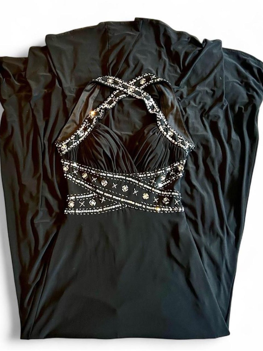 Morgan & Co Party/Evening Sequin's, Lined, Padded, Halter Neck Dress Size 7/8.